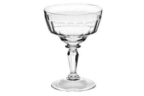 Bequem:&nbsp;Champagner-Schalen wie «Otto» von Theresiental liegen gut in der Hand, um zirka 242 Franken.&nbsp;www.artedona.com