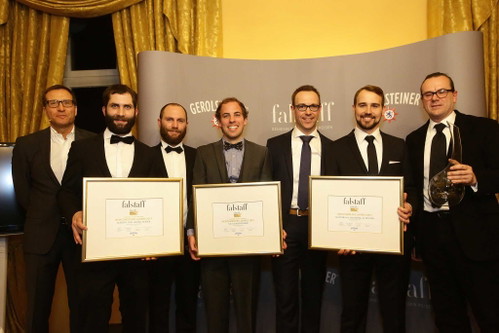 v.l.n.r.: Falstaff Deutschland Herausgeber Christoph Teuner, die Brüder Martin und Georg Fußer, Nico Espenschied, die Newcomer des Jahres 2016 Hansjörg und Matthias Aldinger und Laudator Bernd Kreis.