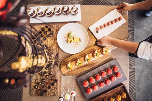 Die Pâtisserie von Wolfgang Pucks Catering Unternehmen fährt am Governors Ball alle Geschütze auf. 