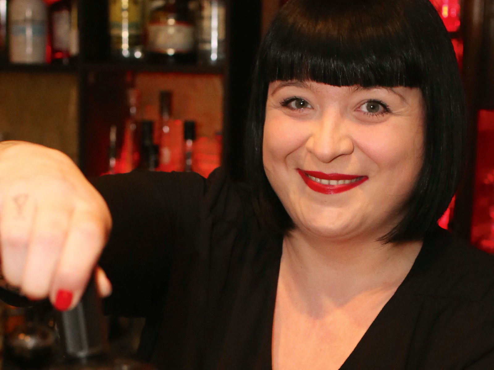 Betty Kupsa ist Chefin&nbsp;der Hamburger In-Bar »The Chug Club« und »Falstaff Barfrau des Jahres.