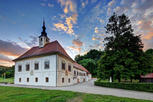 In der Nähe der steirischen Grenze liegt das slowenische Weingut Dveri Pax.