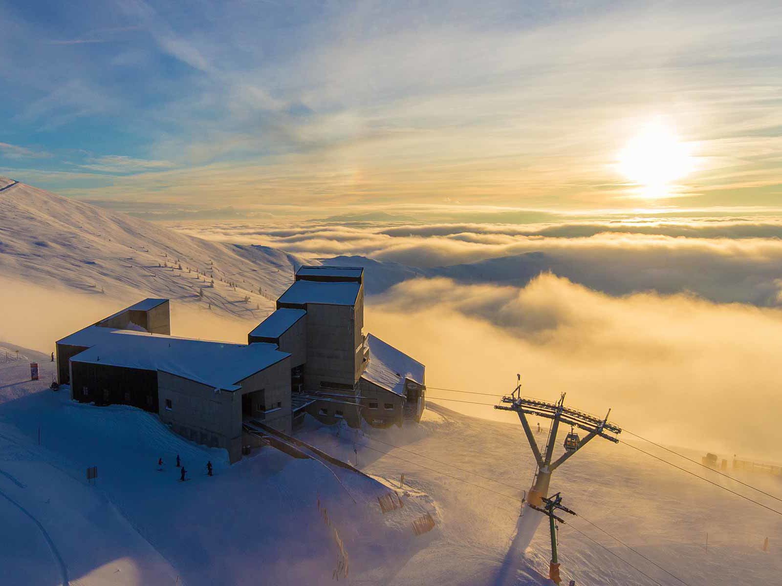 Das Bergrestaurant »Kaiserburg« in Bad Kleinkirchheim ist Ausgangspunkt für Ski- und Genusserlebnisse.&nbsp;