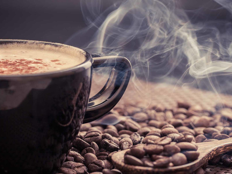 Der Energiekick am Morgen: Gibt es bald Zahnpasta mit Koffeingehalt und Kaffeegeschmack?