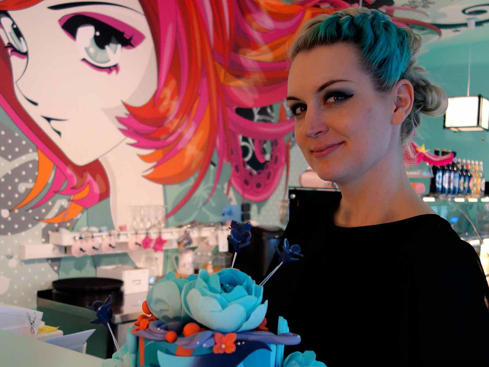 Die junge Unternehmerin, Grafikerin und Zuckerbäckerin eröffnete 2011 das Tee- und Kaffeehaus «Miyuko» in Zürich – nun begeistert sie auch Island.