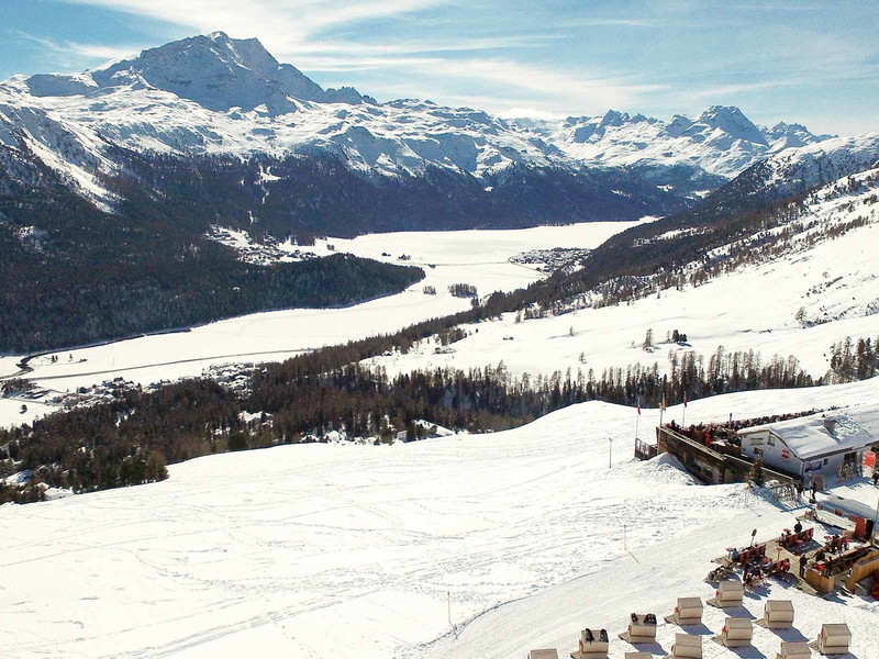 Wer im »El Paradiso« speist, kommt in den Genuss einer grandiosen Bergkulisse auf 2.181 Meter Höhe.&nbsp;