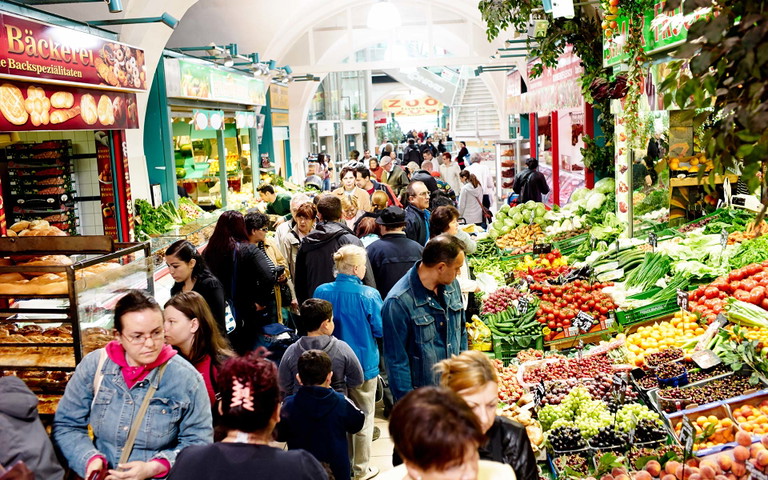 Bunte Vielfalt am Meiselmarkt.