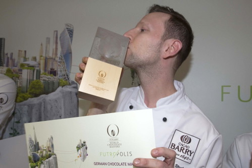 Der Salzburger Patissier ist sichtlich glücklich über den Sieg.