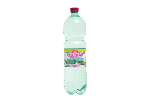 Zurück zum Ursprung Tauernquelle – Mineralwasser Bewertung: 5&nbsp;WassertropfenWeich, aber trotzdem mit einer gewissen Komplexität, süffig, dezente Zitrus-Noten, erfrischend, rund, mittlerer Abgang, in sich harmonisch. Geringe Gesamtmineralisierung von 177,20&nbsp;mg/l. Ein guter Begleiter für&nbsp;gerbstoffreiche Weine.ca. CHF 0,28/l Österreich, www.hofer.at