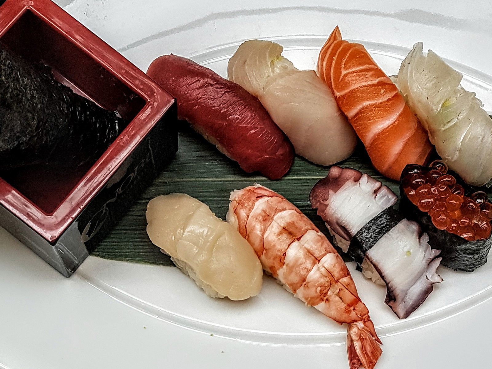 Vielerorts wird Sushi falsch gegessen. »Nobu«-Küchenchef Gábor Schreiner verrät den richtigen »Umgang«.