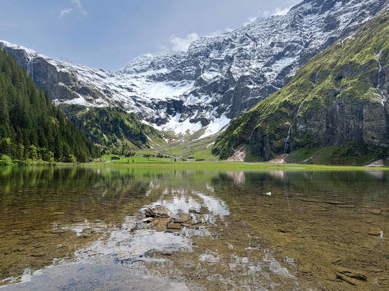 Der Hintersee im Frühsommer