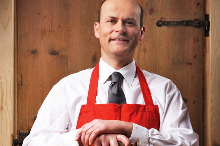 Caspar Greber ist diplomierter Käsesommelier und einer der gefragtesten Experten des Landes.