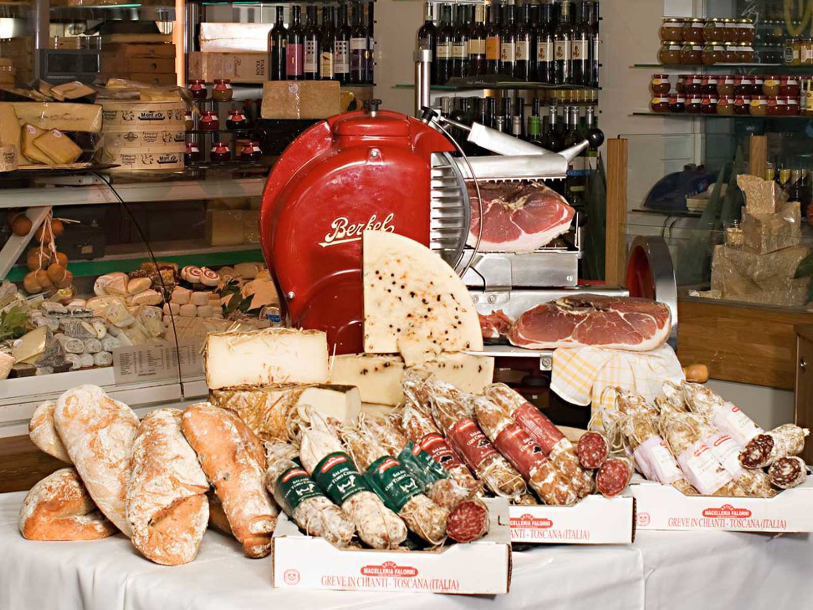 Pöhl's Köstlichkeiten am Naschmarkt.
