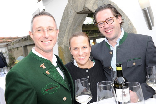 Familiensache: Erwin Sabathi mit Karin und Hannes. 