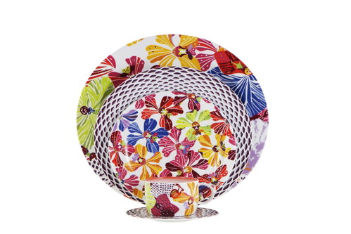 Flower-Power: Bring mir Blumen auf den Tisch: Das bunte Porzellan-Service «Flowers» von Missoni Home in Orchideen-Optik lädt zum sommerlichen Lunch im Freien. Das spülmaschinenfeste Dekor besteht nicht nur aus Serviertellern, sondern inkludiert auch Platten, Schüsseln, Tassen und Kannen. P. a. A.; www.missoni.com