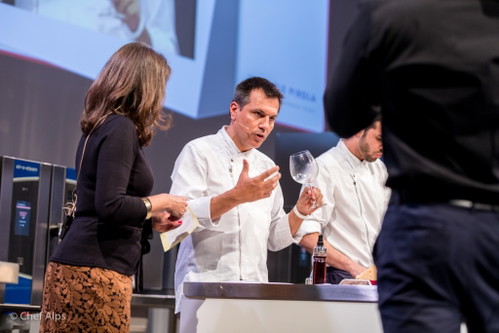 Oriol Castro stammt aus Spanien und ist mit einem Michelin-Stern dekoriert.