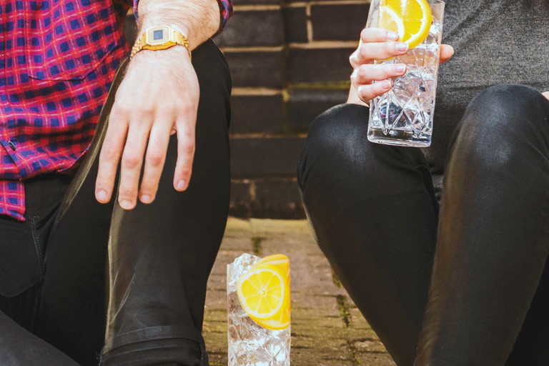 Gin&amp;Tonic ist das »In«-Getränk schlechthin. Charakterstarke Gins wie »Beefeater« sollten aber auch pur genossen werden.&nbsp;