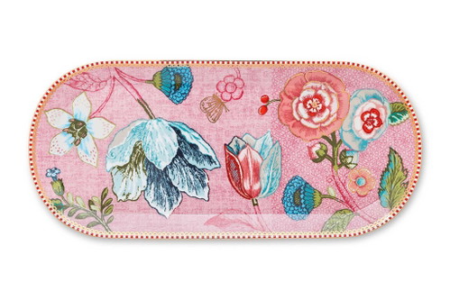 Blumig bunt: Ob für Kuchen, Kekse oder sommerliche Dessert-Variationen: Der «Spring to Life»-Kuchenteller – weiters in den Farben Grün, Blau und Weiss erhältlich – kann sich bei jeder Einladung sehen lassen. Très chic und ungemein praktisch. CHF 30,–; gesehen bei www.pipstudio.com