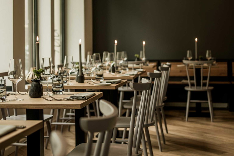 Gradlining-nordisches Design im Innenraum.