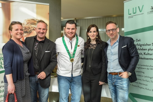 Von Links: Martina Nöst, Christian Schweinz, Philipp Pirstinger, Alexandra Gorsche und Heimo Jessenko.