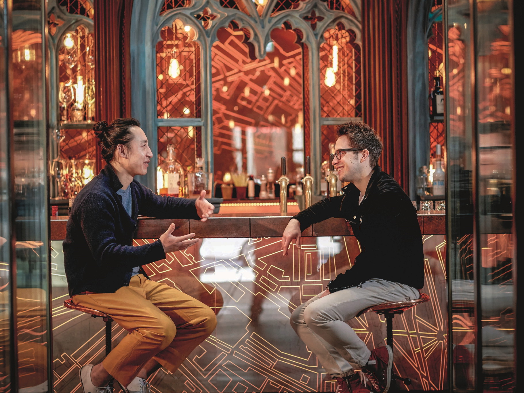 Masterminds im Talk: Reinhard Pohorec und Kan Zuo im »Blue Mustard« über Barkultur und den Wandel der Zeit.