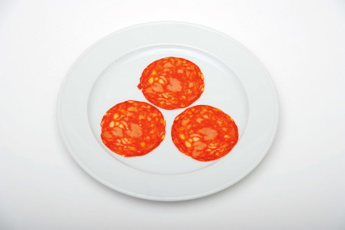 10. Elpozo  Chorizo Picante: 89 Punkte*€ 1,79 für 100 g (€ 17,90/kg), von der Feinkosttheke.U. a. BillaOrangerote Färbung, schön marmoriert. Angenehmer Paprikaduft und fein säuerlich. Am Gaumen ebenso säuerlich, Knoblauchnoten, schärfste Wurst im Test, insgesamt stimmig.