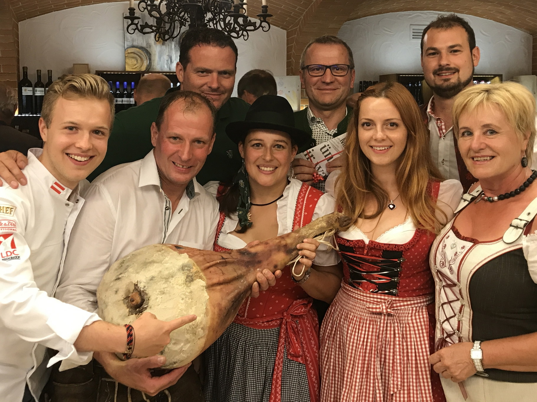 Vulcano-Chef Franz Habel beim Schinkenkulinarium.