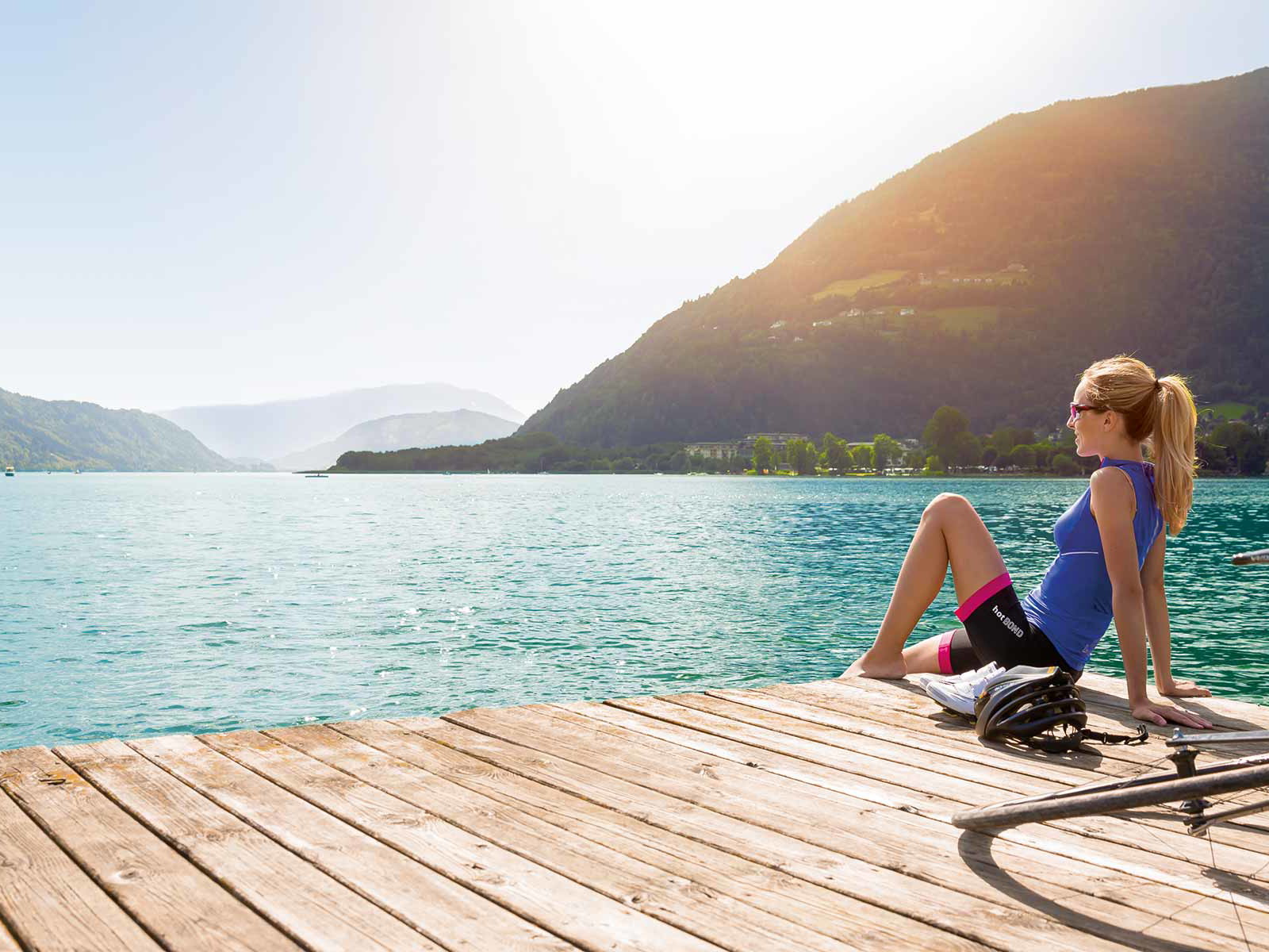 Der Ossiacher See lockt Sonnenanbeter, Wassersportler und Radfahrer an seine Gestade.&nbsp;