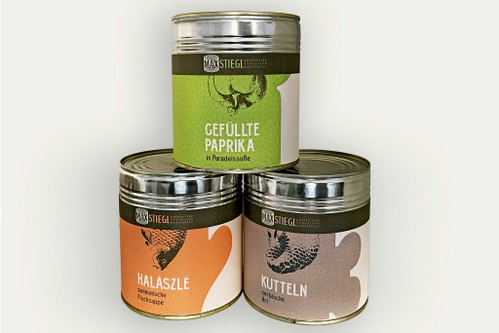 Für jene, die Kulinarik der Mode vorziehen, hat Stiegl aber auch gute Neuigkeiten: Einige seiner Gerichte - nämlich Fischsuppe, gefüllte Paprika und serbische Kutteln - soll es bald auch in der Dose geben. Mit einem Foodtruck will der Koch seine Köstlichkeiten auch in andere Teile des Landes bringen. Die Nicht-Burgenländer unter den Gourmets dürfen sich freuen!