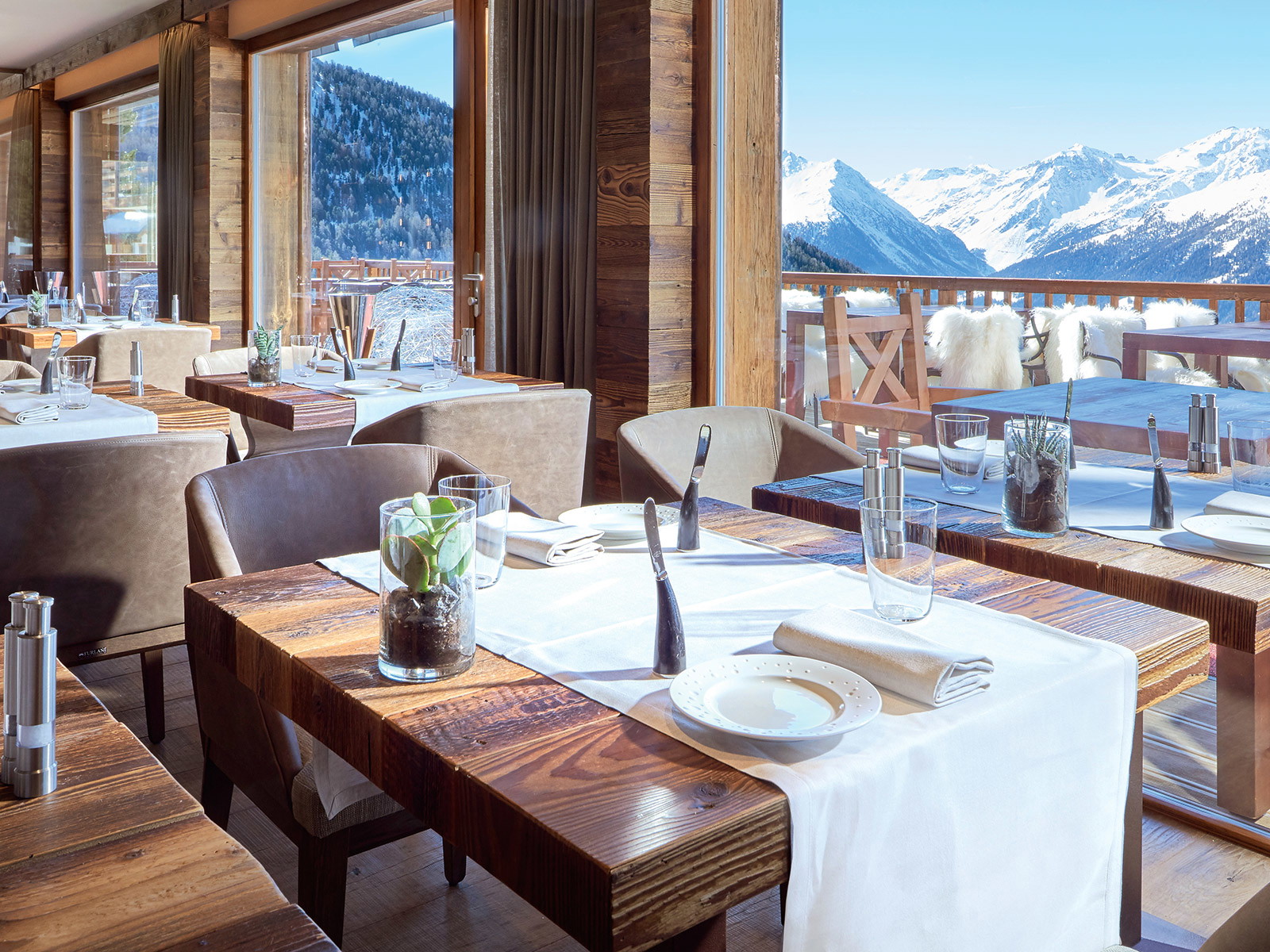 Grandioser Ausblick und Alpin-Chic im neuen «Le Restaurant».