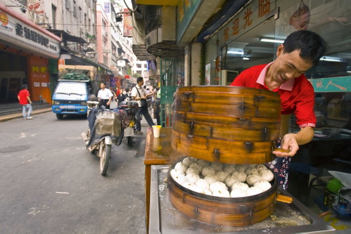 In den Strassen von -Guangzhou duftet es nach frisch gedämpftem Dim Sum.