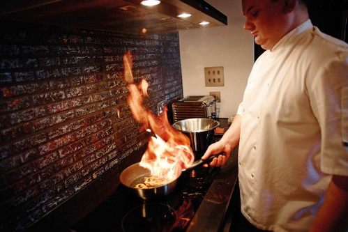 Gourmet-Dinner in der Luxus-Ferienwohnung: »Old Town Chambers«.