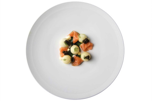 Eine weitere Kreation aus dem »Canlis«: Lachs mit Kartoffeln und Sturgeon Kaviar.