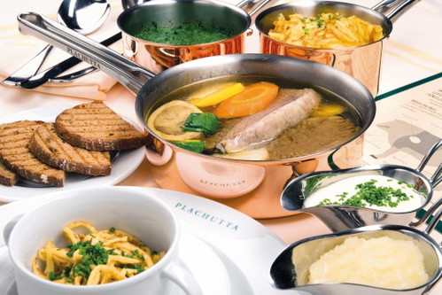 Ob Tafelspitz oder Wiener Schnitzel: Beste Hausmannskost bietet das »Plachutta bei der Oper«.