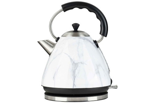 Chic marmoriertDer "Pyramid Kettle"-Wasserkocher im Marmordesign verkalkt weniger schnell und ist ein Design-Highlight für jeden Küchen-Aficionado. Ab ca. CHF 50,-; www.next.co.uk&nbsp;