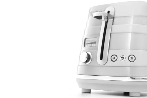 Toastig modernDas All lässt grüssen. Der "Avvolta CTA"-Toaster von De'Longhi toastet mit Space-Character.www.delonghi.com&nbsp;