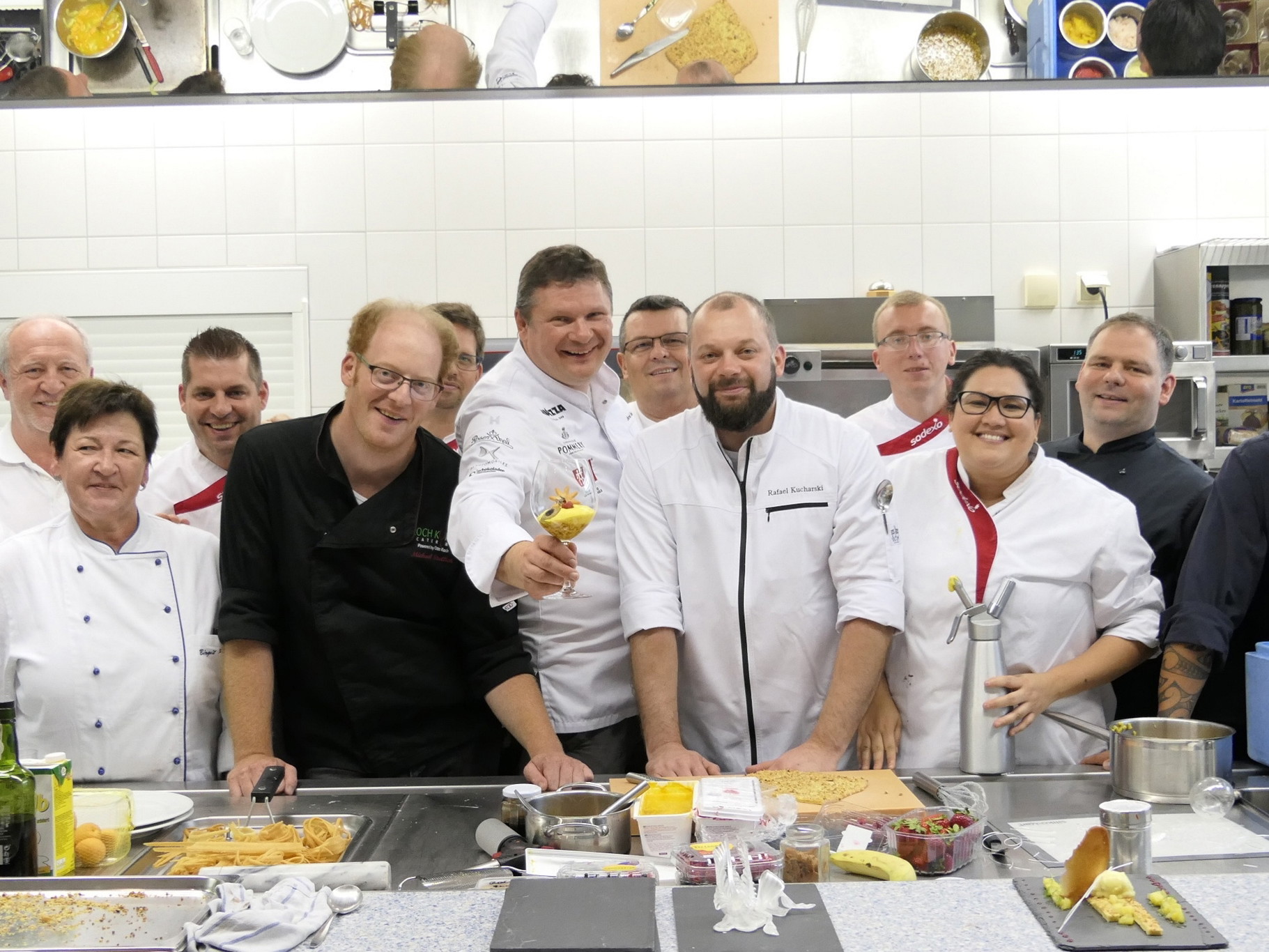 Beim Fortbildungsthema »Die Welt der Pâtisserie« mit Bernd Siefert.