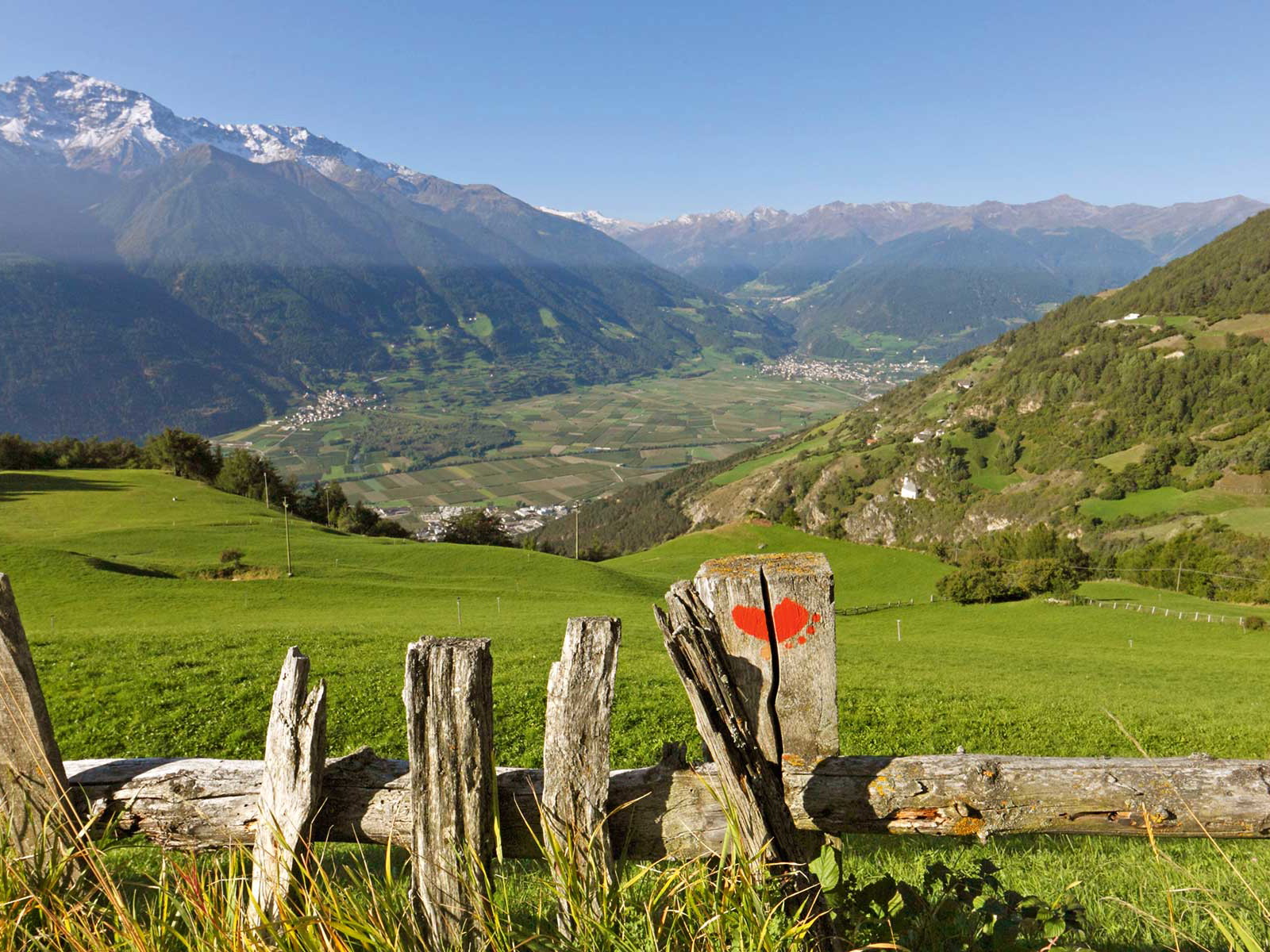 Im Vinschgau hat man die Qual der Wahl. Aber welche Richtung man auch einschlägt, man kann nichts falsch machen. Win-win quasi.&nbsp;
