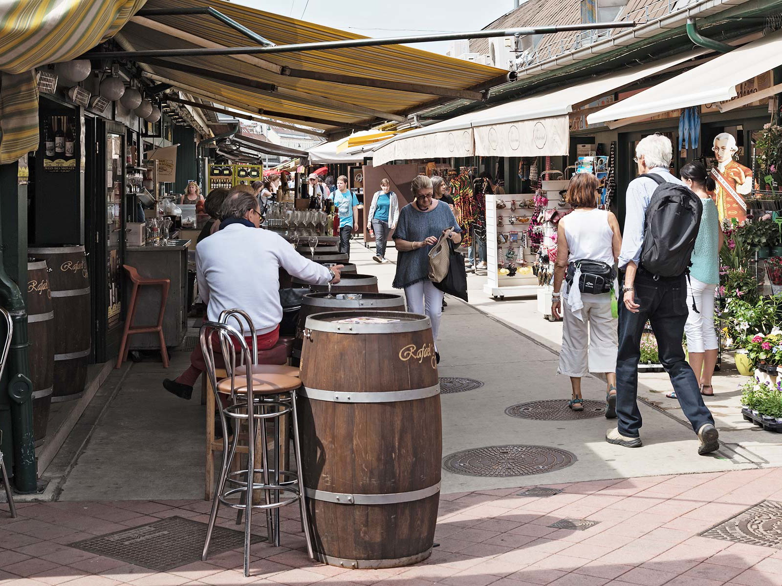 Am Naschmarkt spielt die Gastronomie eine wichtige Rolle. 