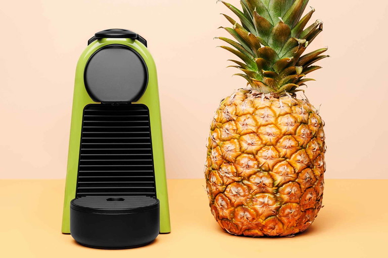 Essenza Mini von Delonghi in »Lime-Green«