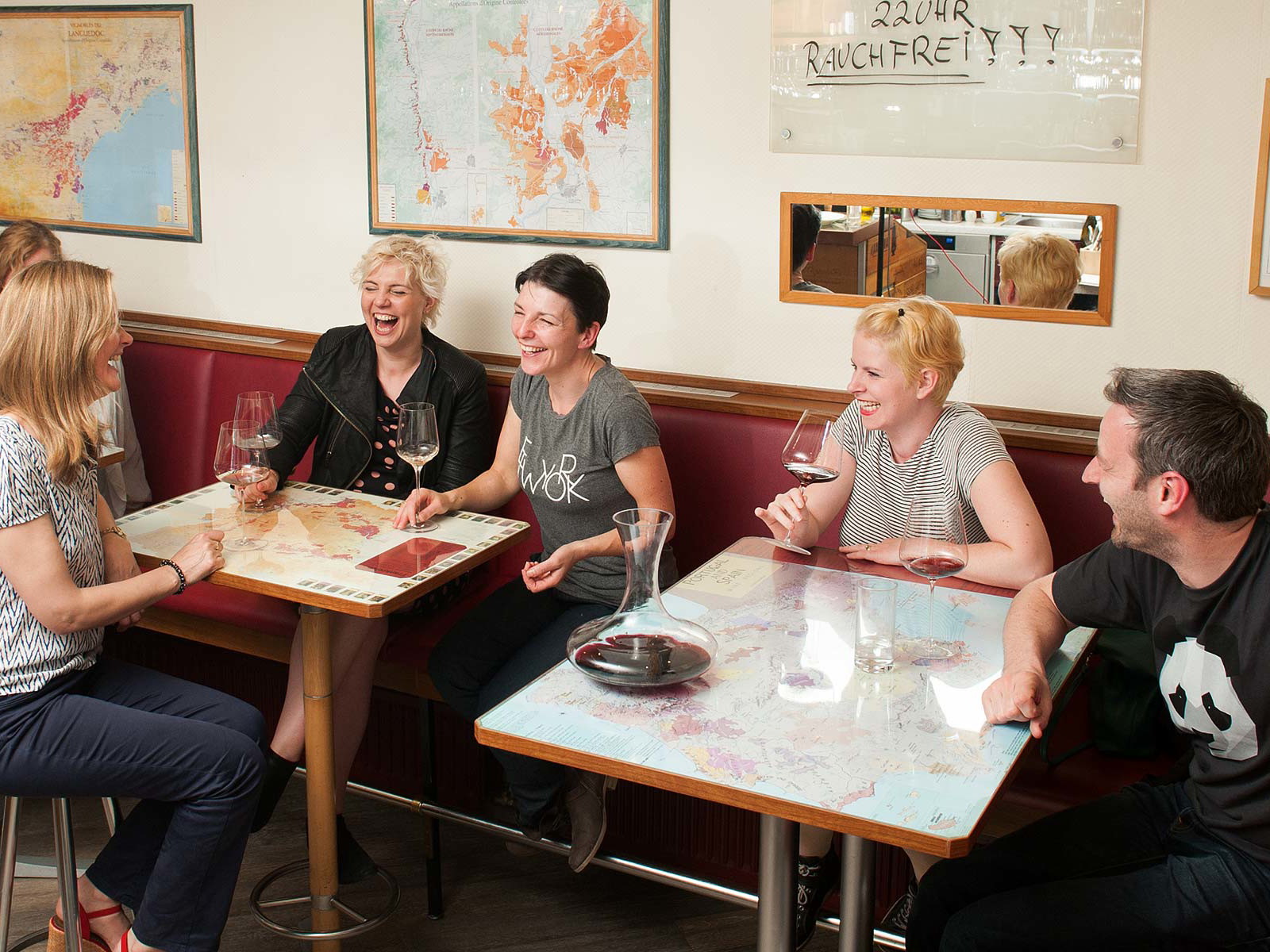 Das »Pub Klemo« ist beste klassische Weinbar
