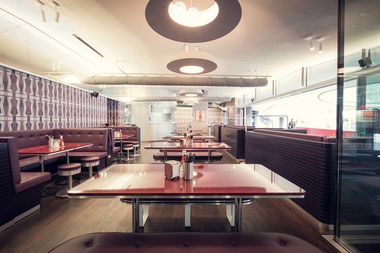 Die Burger-Institution: Das Helvti Diner.