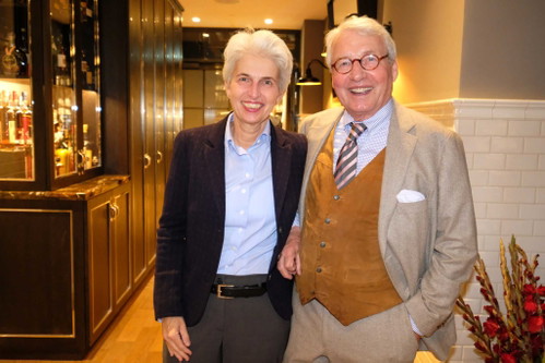 Dr. Marie Agnes Strack-Zimmermann mit Mann.