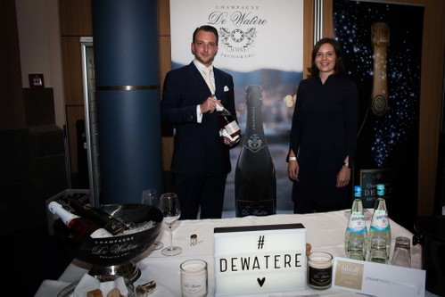 Champagne De Watere.