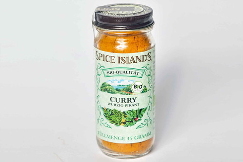 5. Platz, 87 Punkte: Spice Island Curry würzig-pikantGlas, € 4,99 für 45 g (Kilopreis: € 110,89) Galeria Kaufhof, onlineZitrusduftig mit leichter Bitternote. Auch Galgant ist deutlich schmeckbar. In Summe ein eher&nbsp;ele­gantes und zurück­halten­des Currypulver.