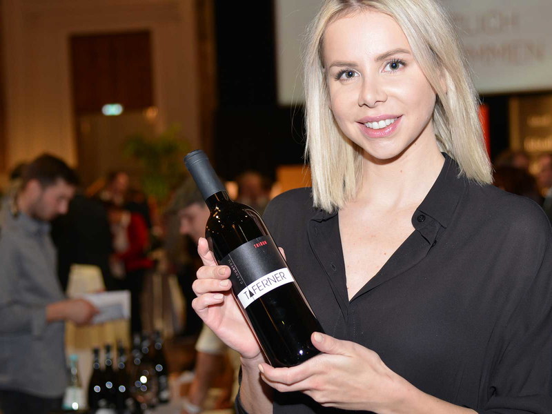 Unter den ausstellenden Winzern: Das Weingut Taferner