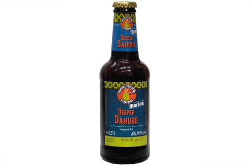 96 Punkte: DEEPER DANUBE IMPERIAL IPA, IPASatt-trübe Bernsteinfarbe, cremefarbiger Schaum. Karamellige Malzaromen, überlagert von Pampelmuse, Mango und Fichtenharz. Voller, süßer Antrunk, balanciert mit einer sehr intensiven Hopfenbittere. Süßer Trunk, dennoch sehr herbes Finish.Karmeliten Brauerei, Straubing; Braumeister: Harald Buchmeier