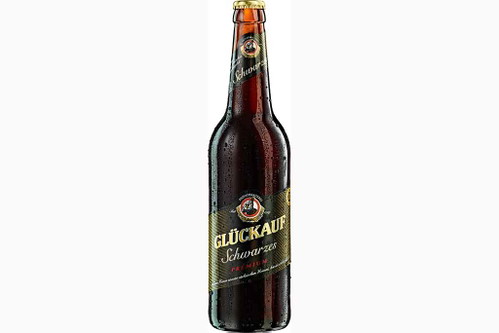 93 Punkte: GERSDORFER ALE, Pale AleOpakes Hellgelb, grobporiger Schaum. Harz und Mango dominieren das Aroma. Der Antrunk ist erfrischend-herb, eine leichte Süße bestimmt den Körper, ohne die&nbsp;Bittere zu verdrängen. Diese meldet sich mit einer Kräuternote und begleitet bis zum Nachtrunk.Glückauf-Brauerei, Gersdorf; Braumeister: Lars Riedel
