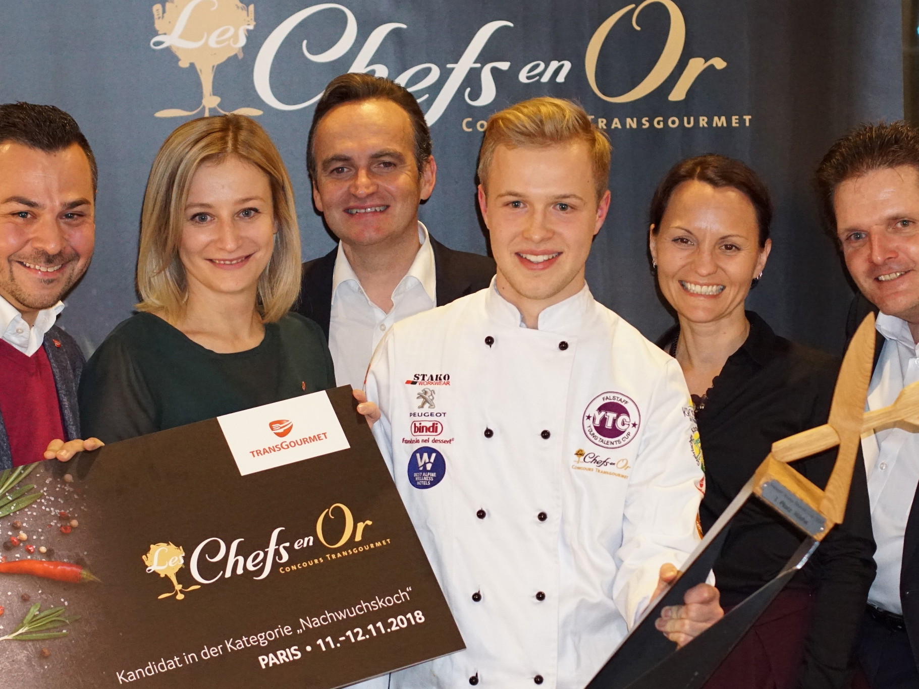 Das Transgourmet-Team gratulierte Matthias Birnbach beim Falstaff Young Talents Cup zum Sieg.