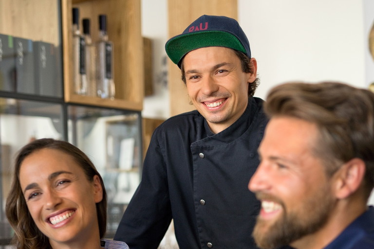 Von früh bis spät - Frühstück, Mittag- oder Abendessen kann im Restaurant genossen werden.
