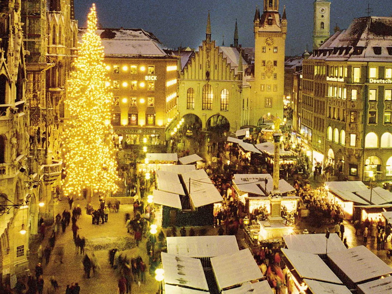 Der Christkindlmarkt am Marienplatz gilt als das Müncher Original.